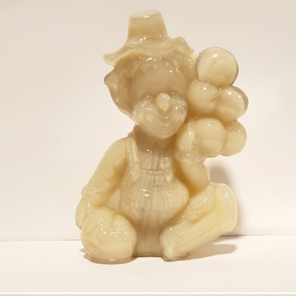 Vintage 1981 Mosser Glass Flip Balloon Clown Figurine Fawn Opaque Cream New